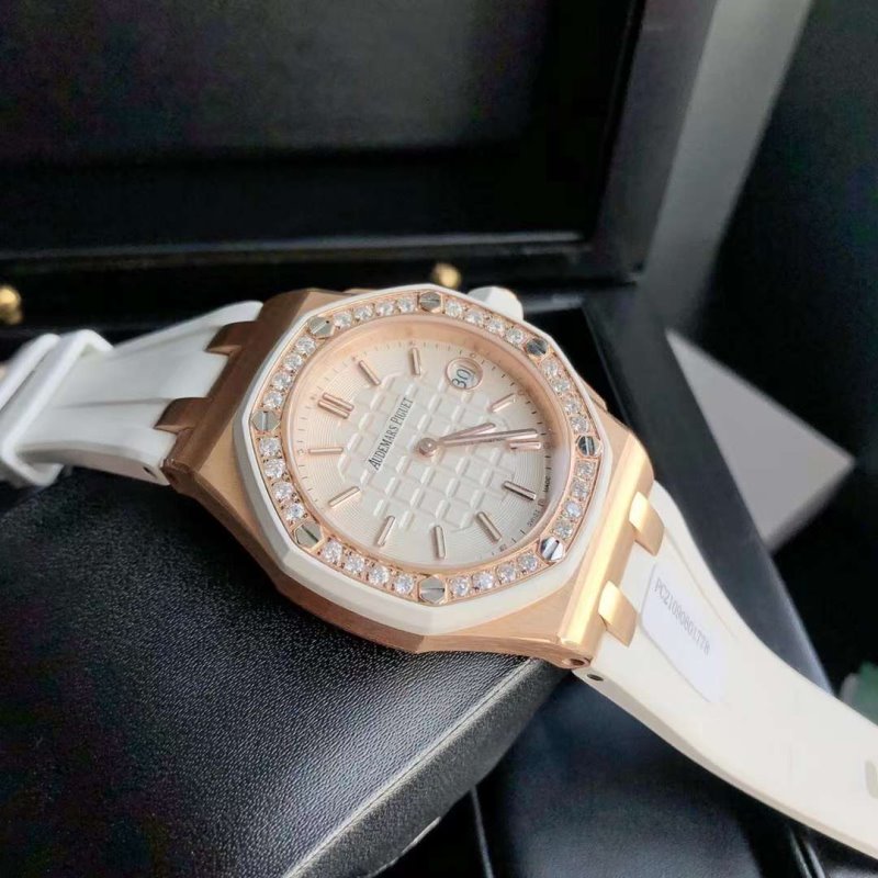 Audemars Piguet Royal Oak Offshore Wrist Watch WAT02069
