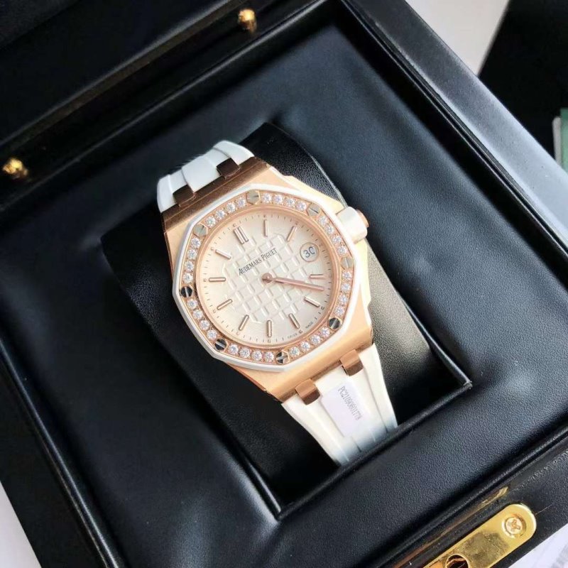 Audemars Piguet Royal Oak Offshore Wrist Watch WAT02069