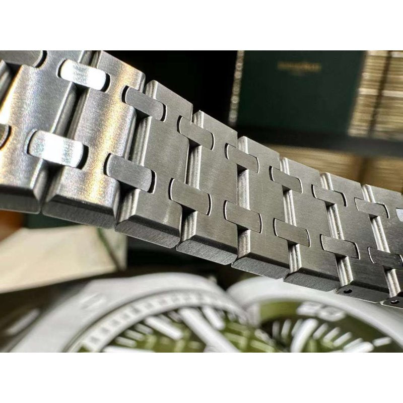 Audemars Piguet Royal Oak Offshore Wrist Watch WAT02138