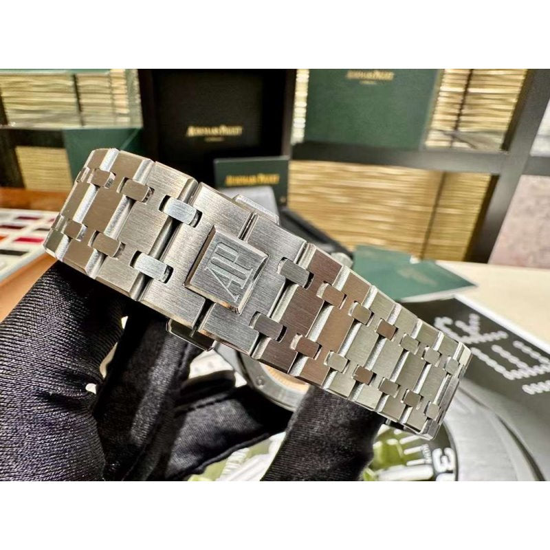 Audemars Piguet Royal Oak Offshore Wrist Watch WAT02142