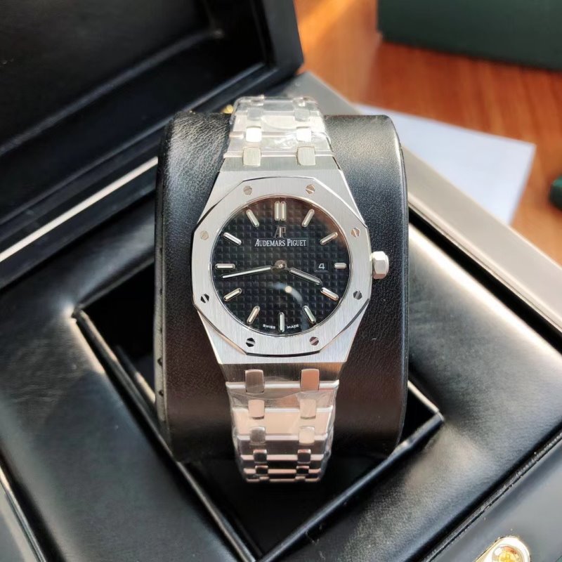 Audemars Piguet Royal OakOffshore Wrist Watch WAT01384