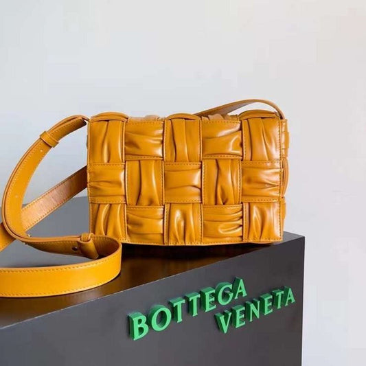Bottega Veneta Cassette Shoulder Bag BGMP0277