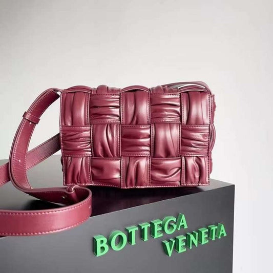 Bottega Veneta Cassette Shoulder Bag BGMP0281
