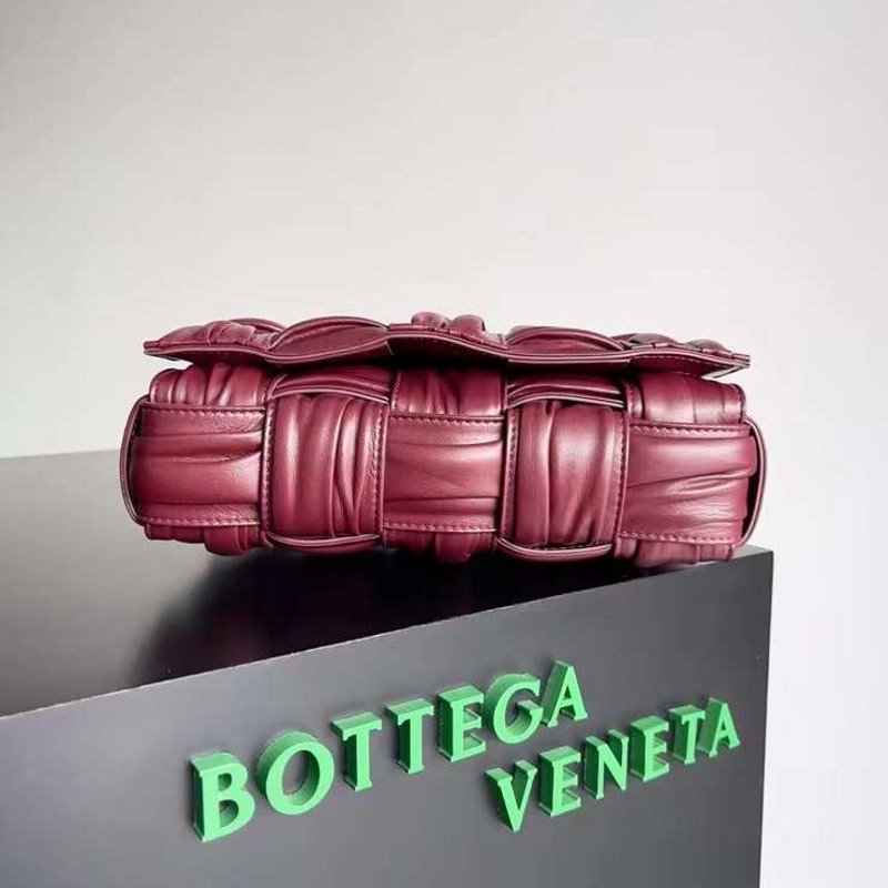 Bottega Veneta Cassette Shoulder Bag BGMP0281