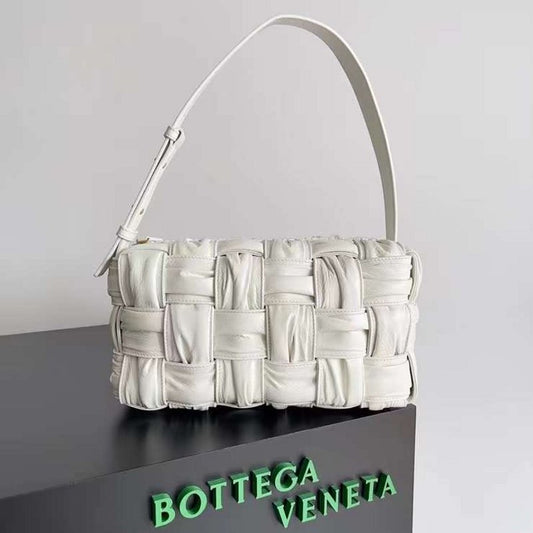 Bottega Veneta Cassette Shoulder Bag BGMP0287