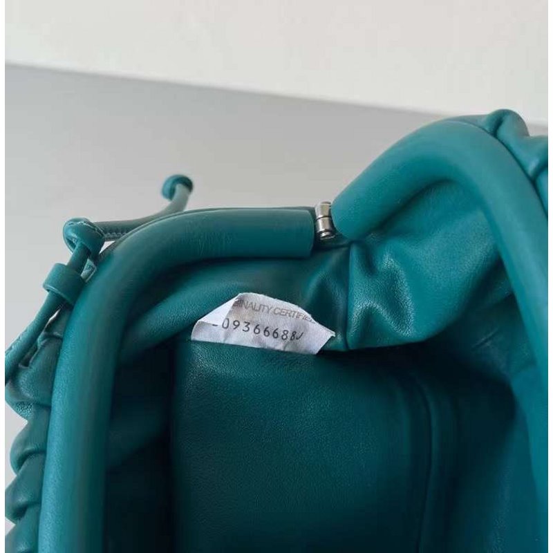Bottega Veneta The Pouch Cloud Bag Bag BGMP1889