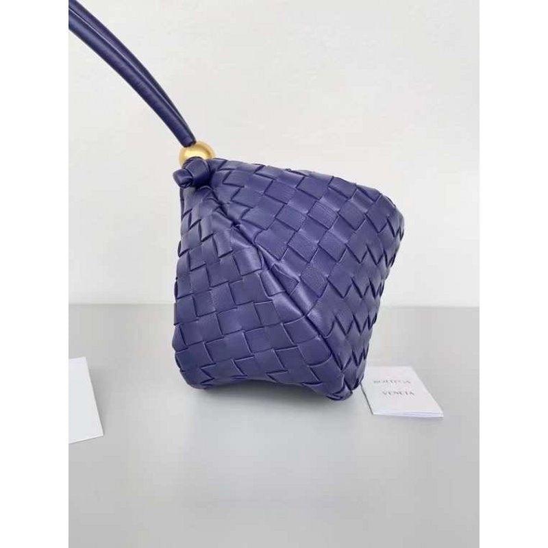 Bottega Veneta Turn Shoulder Bag BG02189
