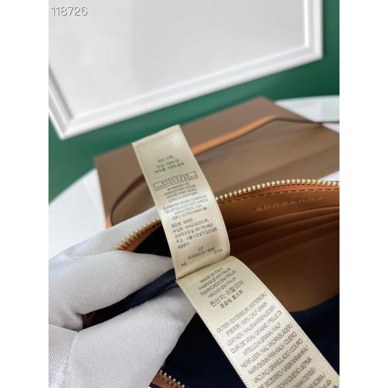 Burberry Leather Clutch Bag BBR00273