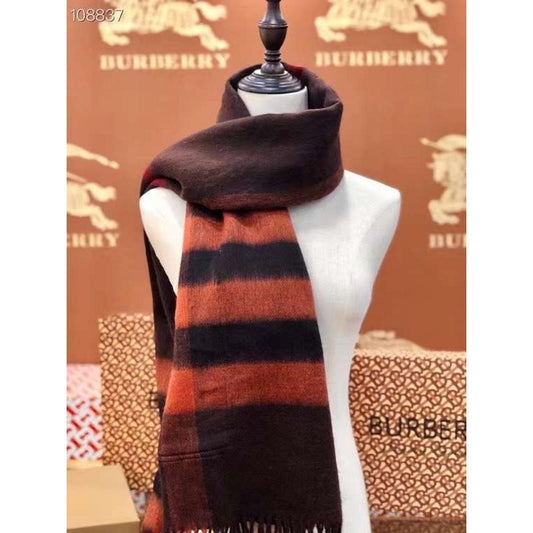 Burberry Wool Scarf SS001166