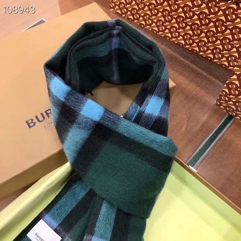Burberry Wool and Cashmere Scarf SS001189
