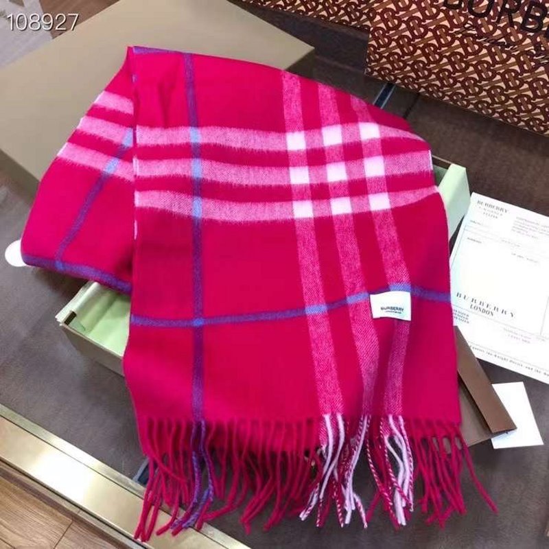 Burberry Wool and Cashmere Scarf SS001193