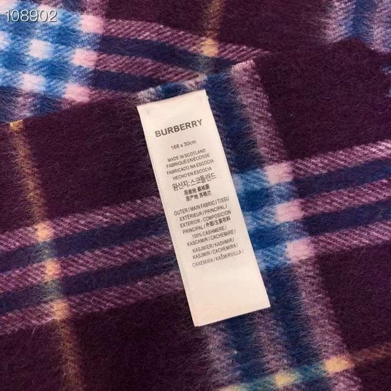 Burberry Wool and Cashmere Scarf SS001196