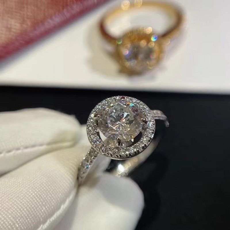 Cartier Round Diamond Ring JWL00816