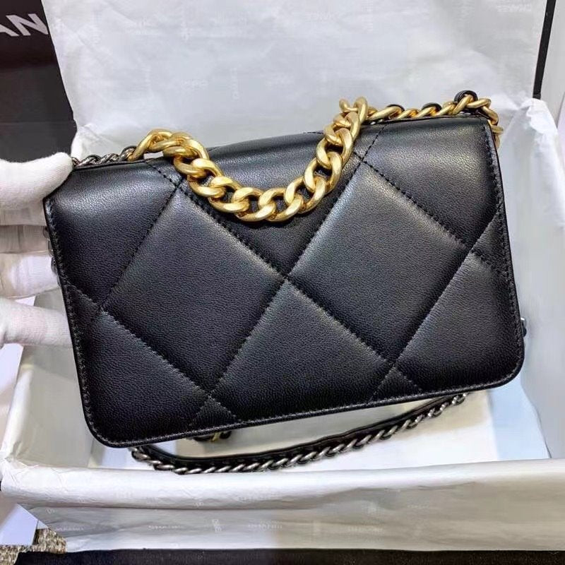 Chanel Cross Body Bag BCH00789