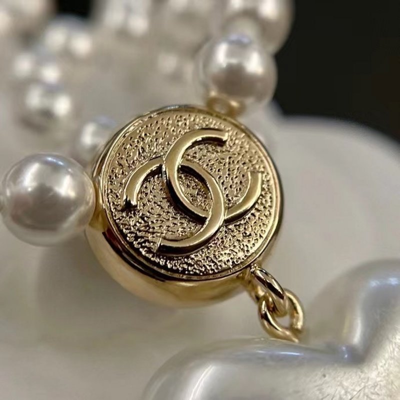 Chanel Diamond Necklace JWL00595