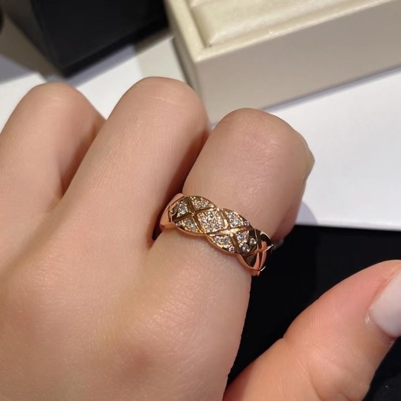 Chanel Diamond Plaid Ring JWL00810