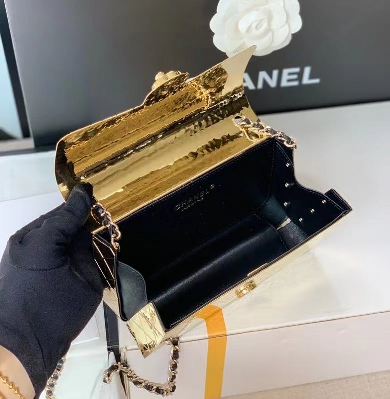 Chanel Gold Mouth Cover Bag BCH00739