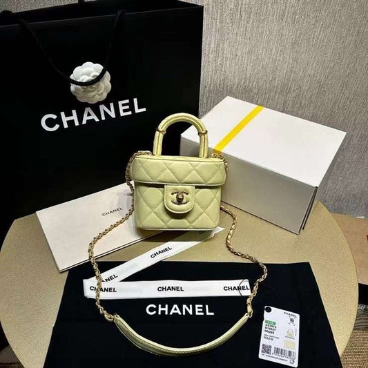 Chanel Make up Box Chain Bag BGMP1257
