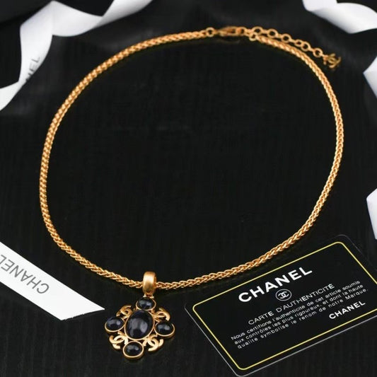 Chanel Vintage Necklace JWL00726