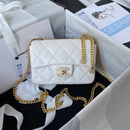 Chanel White Flap Bag BCH00759