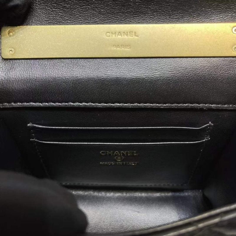 Chanel Buckle Hand Bag BG02137