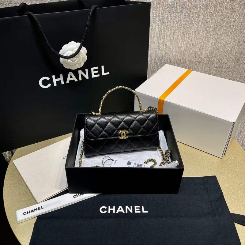 Chanel Enamel Handle Bag BG02138