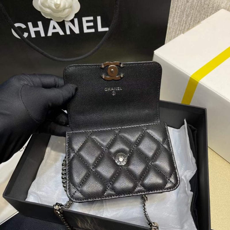 Chanel Enamel Handle Bag BG02147