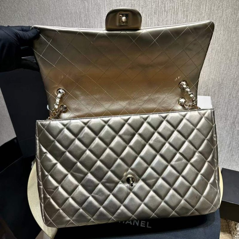 Chanel Flap Bag BG02134
