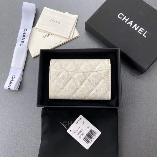 Chanel Leather Wallet WB001275