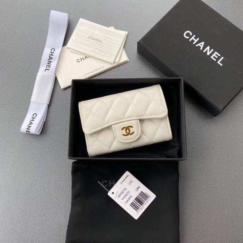 Chanel Leather Wallet WB001275