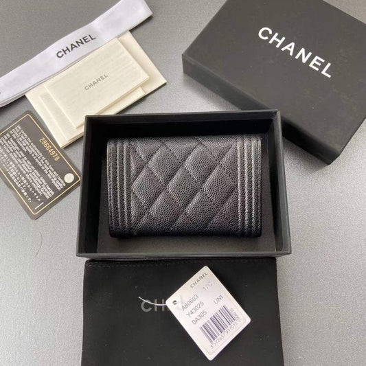 Chanel Leather Wallet WB001280