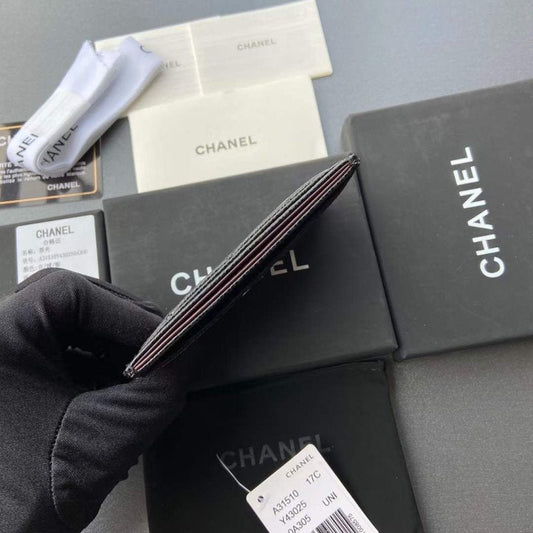 Chanel Leather Wallet WB001289