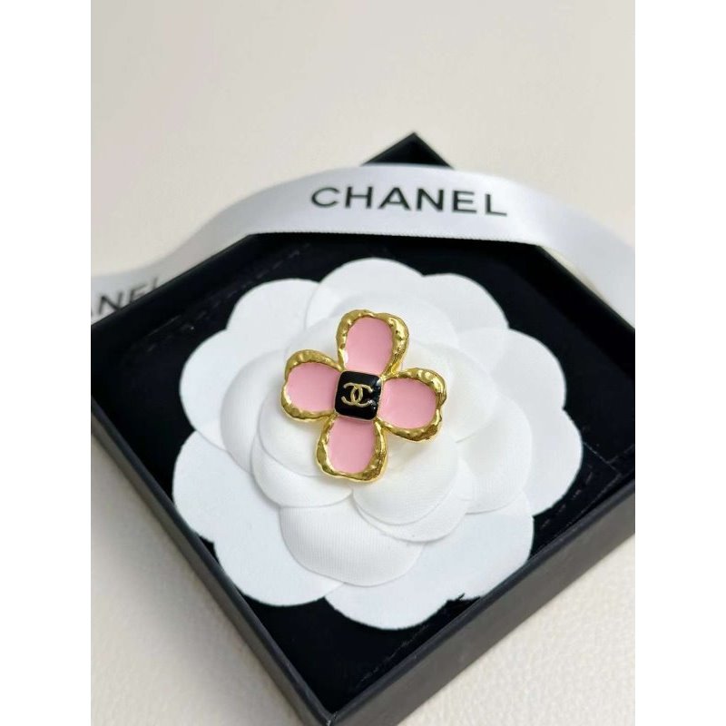 Chanel Pink Ear Color Earrings JWL00243