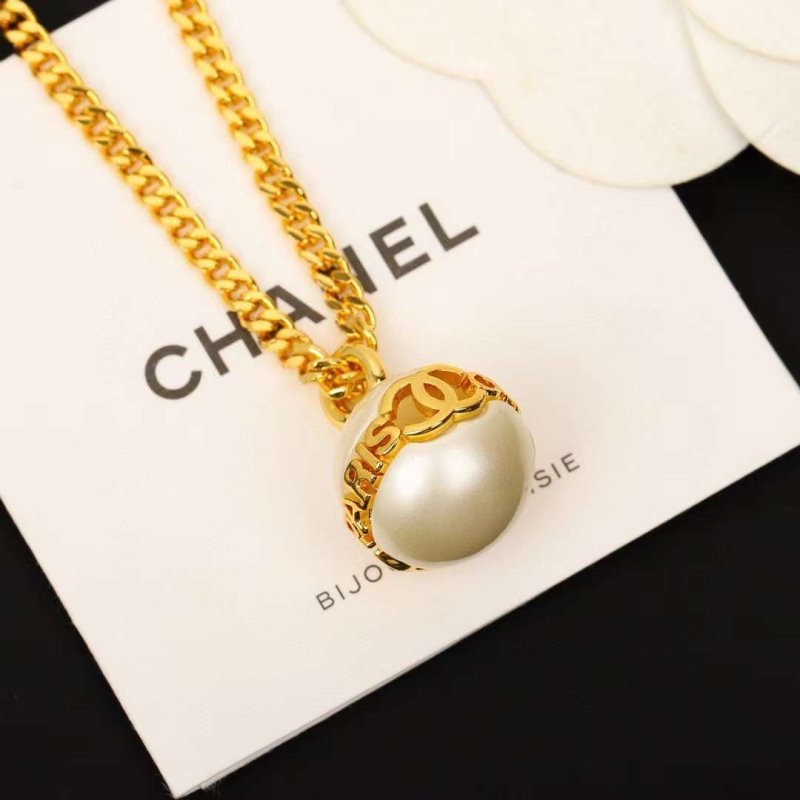 Chanel Vintage Necklace JWL00214