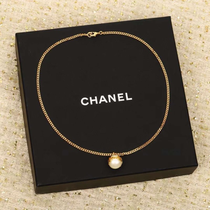 Chanel Vintage Necklace JWL00214