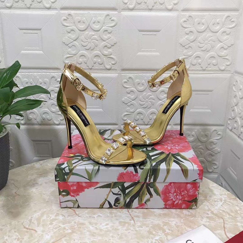 Dolce and Gabbana Flower Chunky Heel Sandals SHS05388