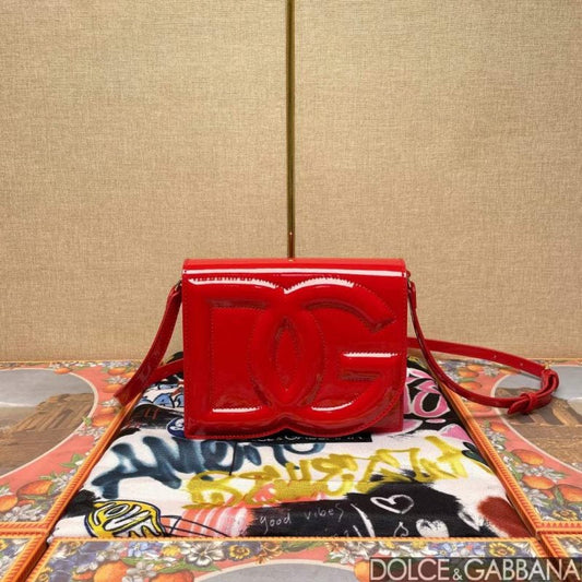 Dolce and Gabbana DG Logo Hand Bag BG02108