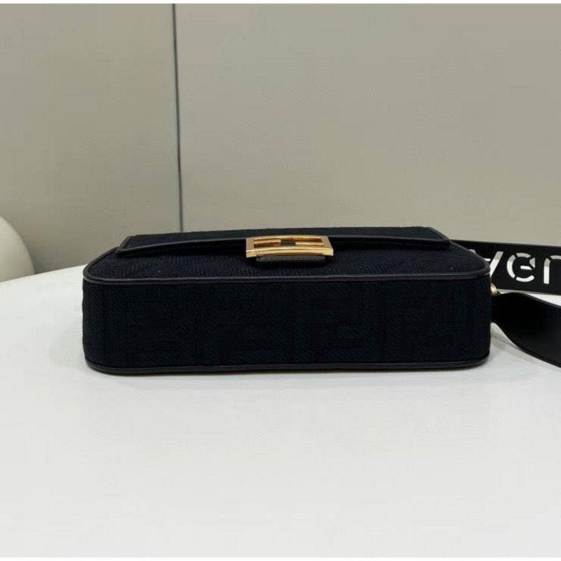 Fendi Baguette Shoulder Bag BGMP0834