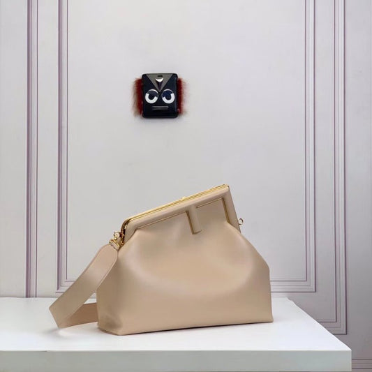Fendi Beige Small Leather Bag BFND9915