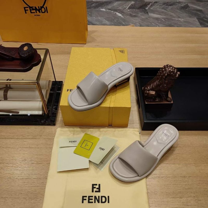 Fendi Sandals SHS05118