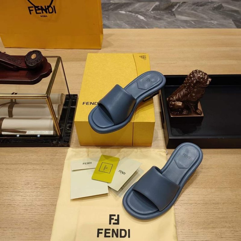 Fendi Sandals SHS05121