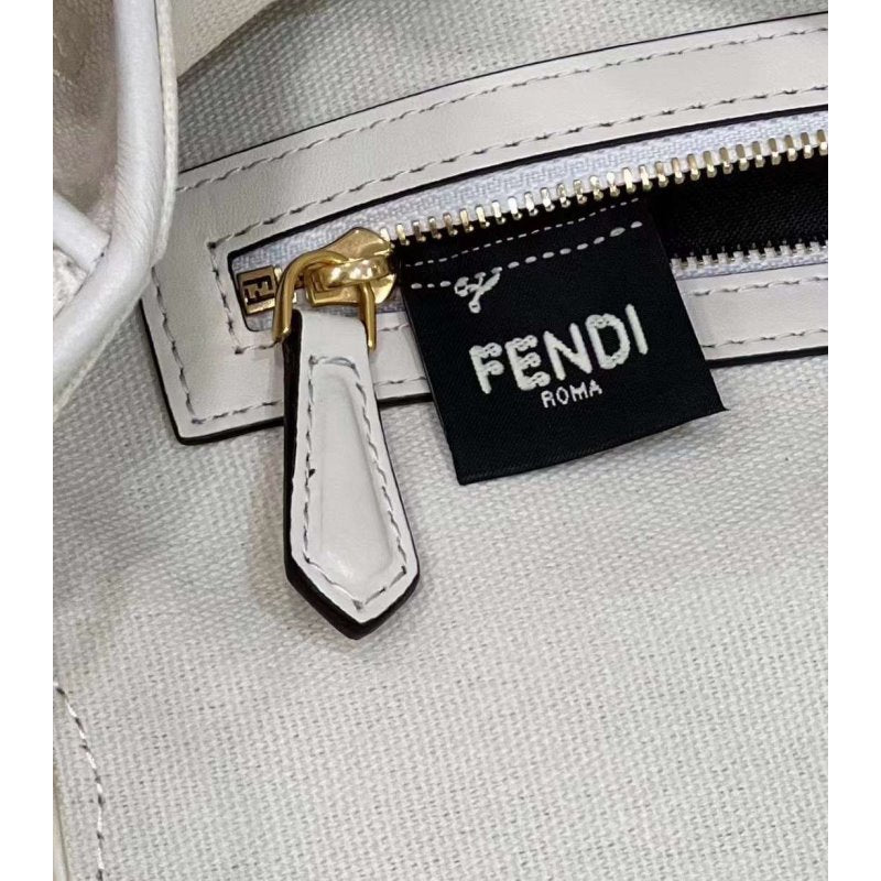 Fendi Classic Baguette Hand Bag BG02071