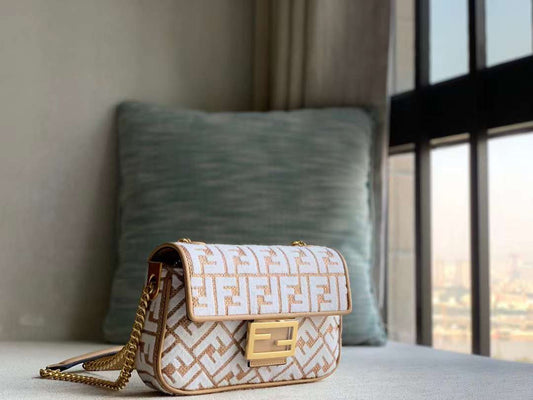 Fendi Medium Baguette Bag WB001413