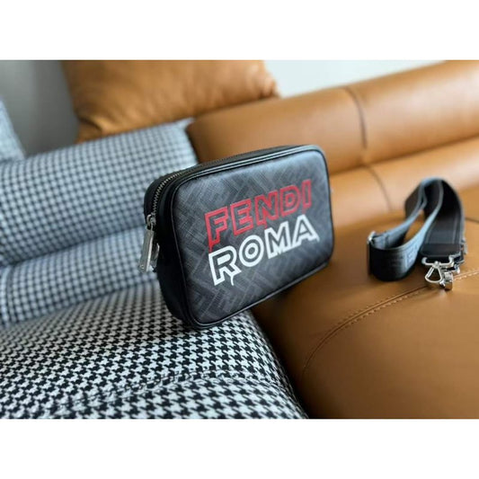 Fendi Zipper Shoulder Wallet WB001373