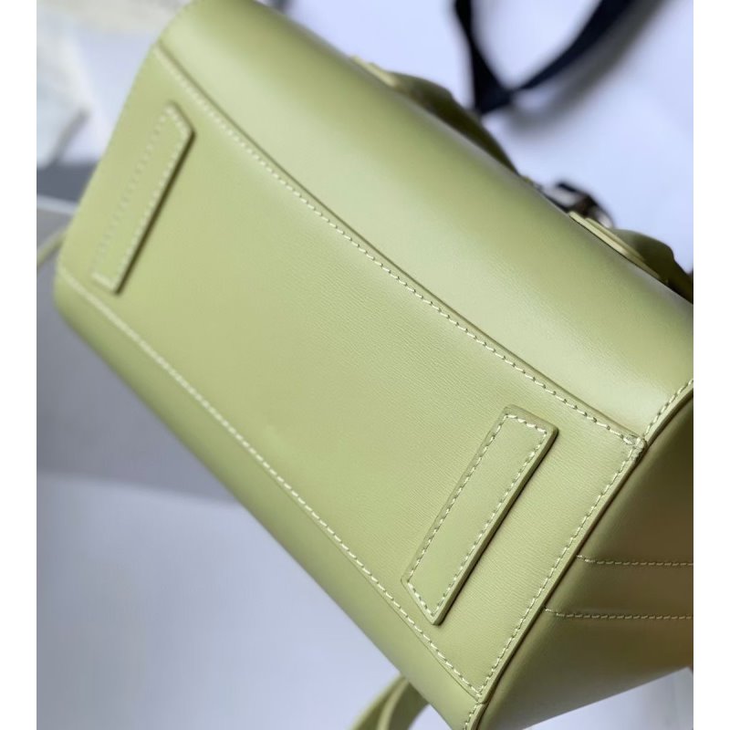 Givenchy Antigona Lock Bag BGV00152