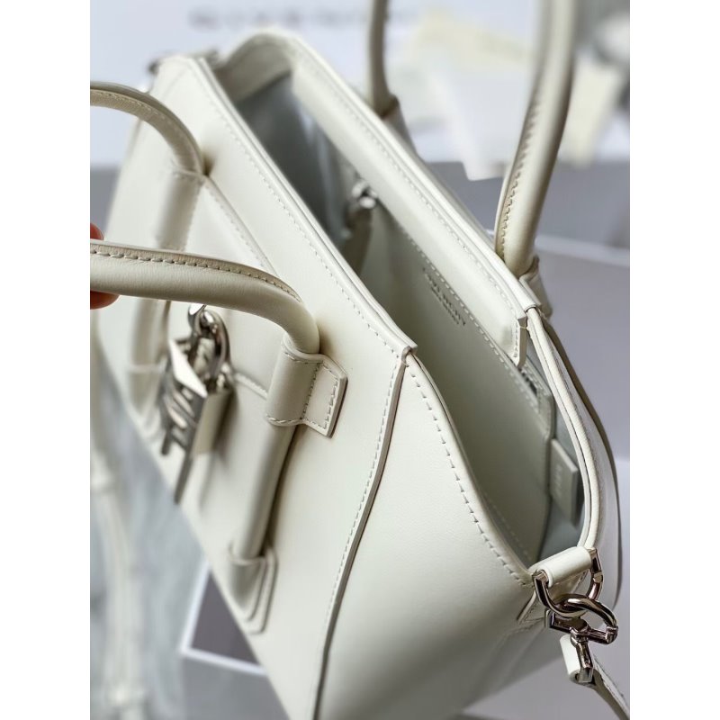 Givenchy Antigona Lock Bag BGV00158