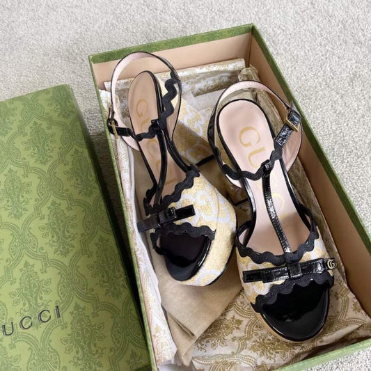 Gucci High Heeled Sandals SHS05102