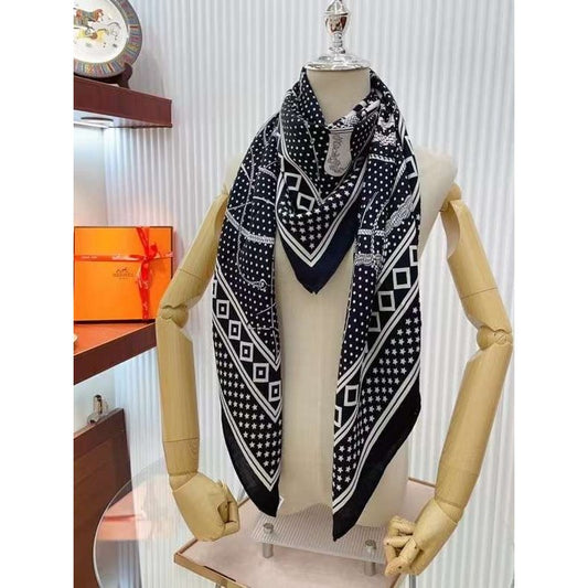 Hermes Goatee and Silk Scarf SS001088