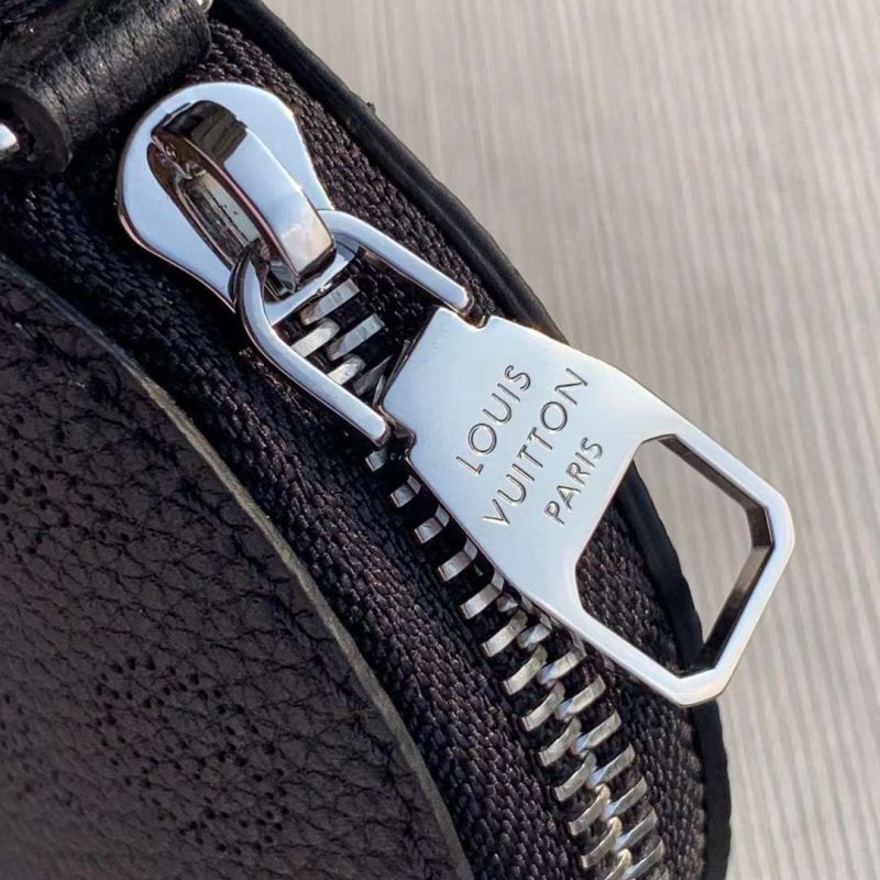 Louis Vuitton Bella Monogram Hand Bag BGMP1296