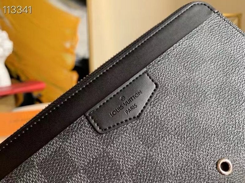 Louis Vuitton Black Zippy Wallet WLB01276